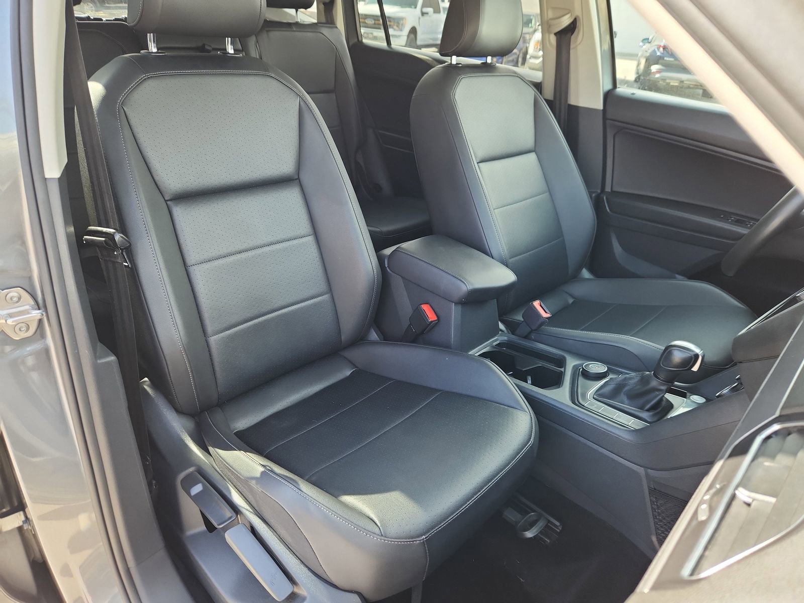 Used 2020 Volkswagen Tiguan SEL image 14