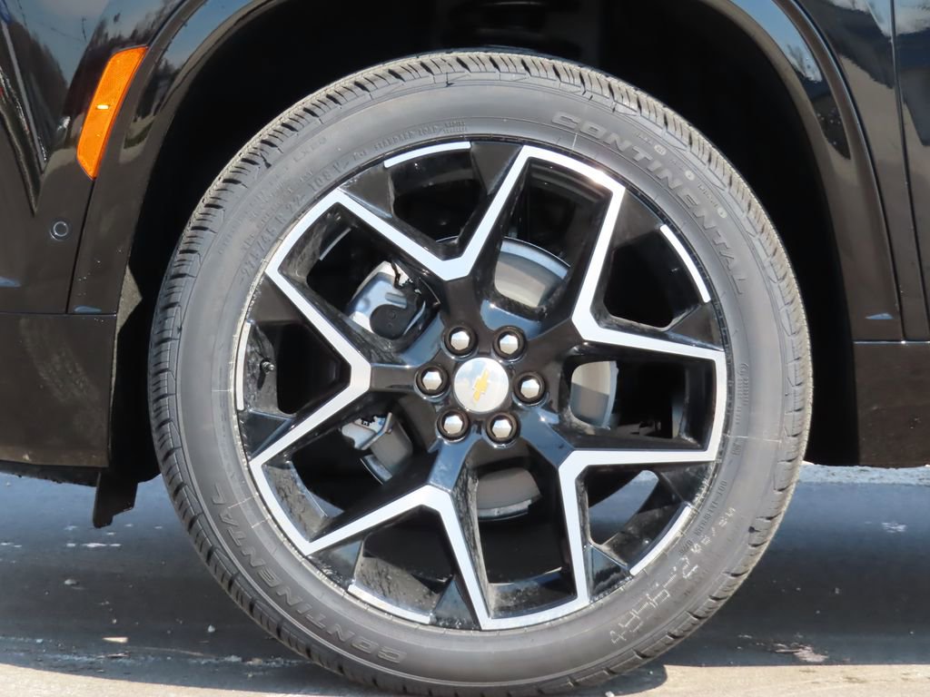 New 2026 Chevrolet Traverse High Country w/ LPO, Floor Liner Package image 17