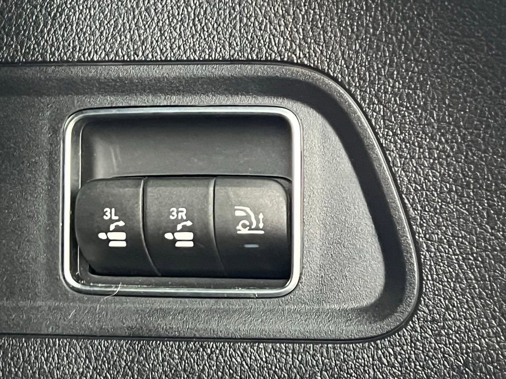 Certified 2024 Mercedes-Benz GLS 63 AMG 4MATIC image 21