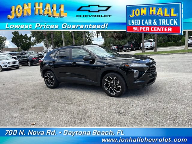 Used 2024 Chevrolet Trax RS w/ Sunroof Package FWD image 14