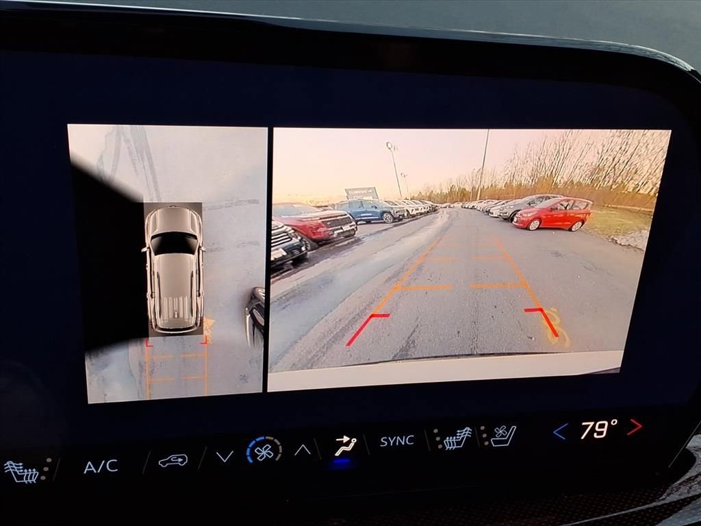 New 2026 Chevrolet Traverse RS image 23