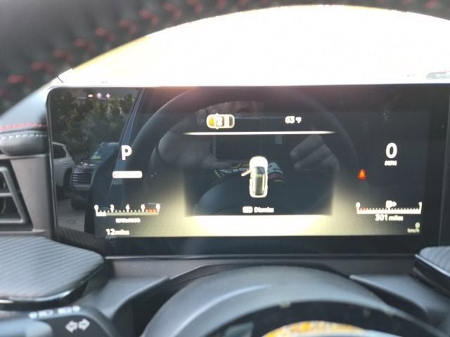 New 2026 Nissan Kicks SR w/ Cold Weather Package image 24