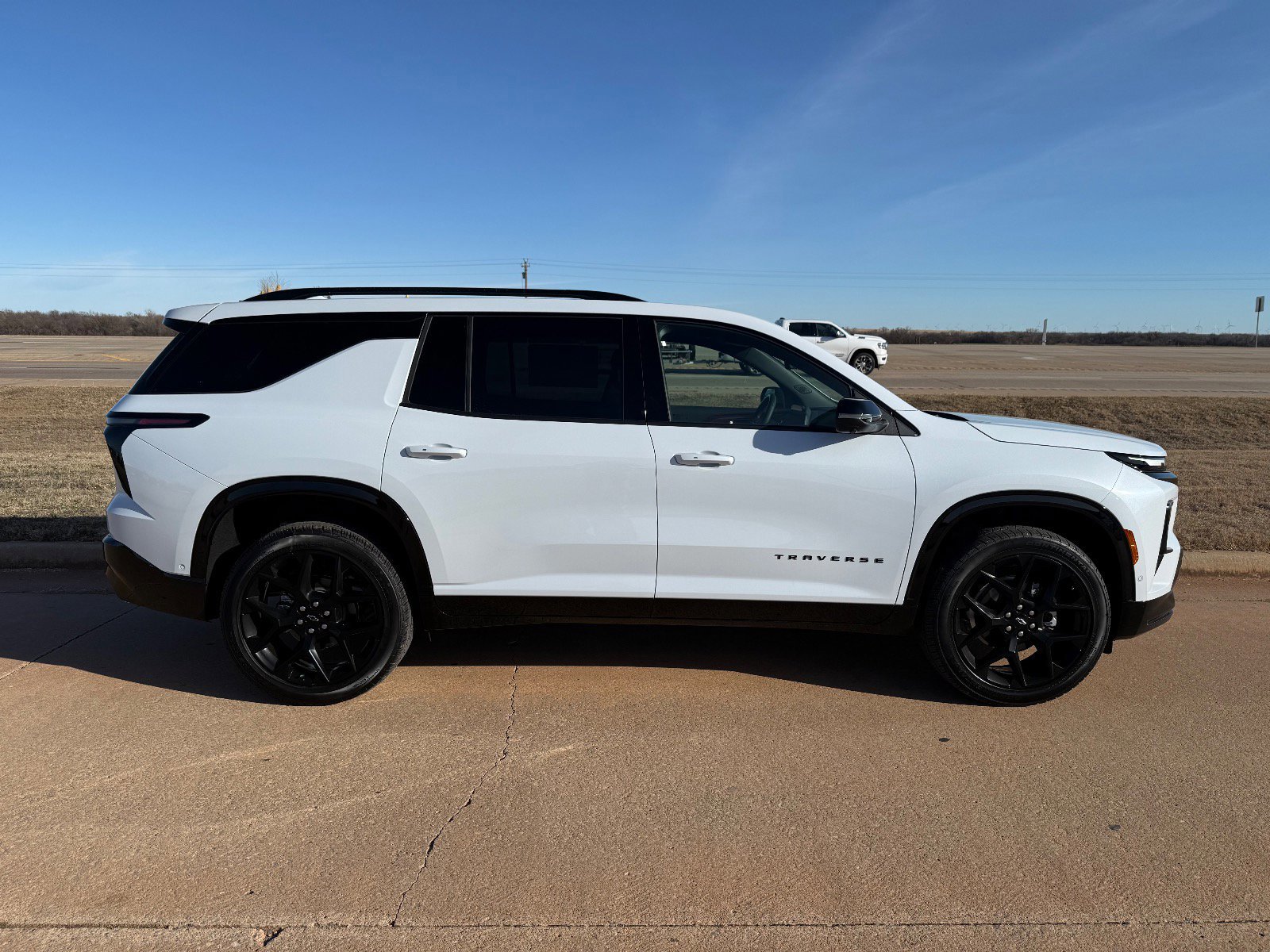 New 2026 Chevrolet Traverse RS image 2