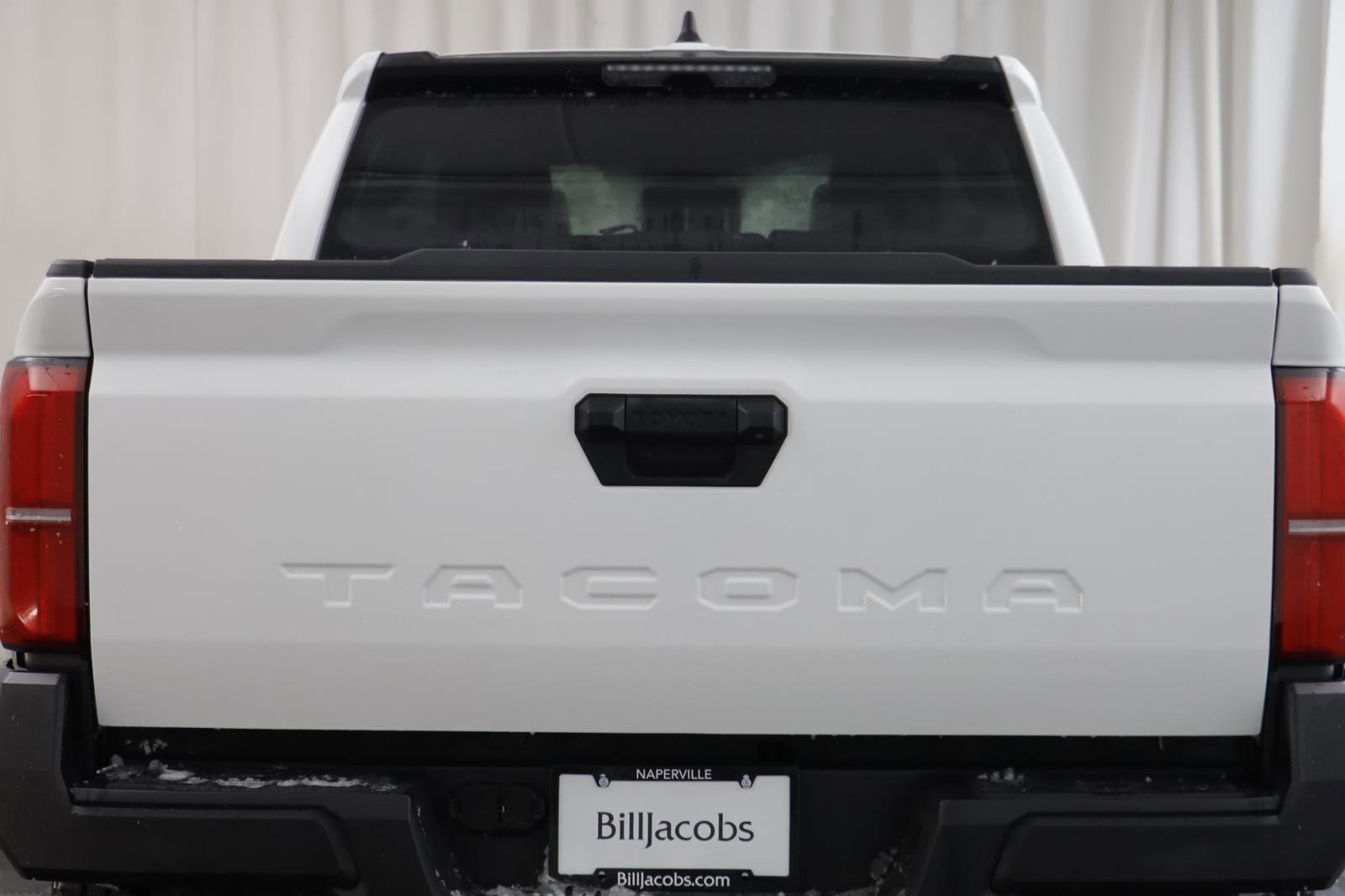 Used 2025 Toyota Tacoma SR image 16