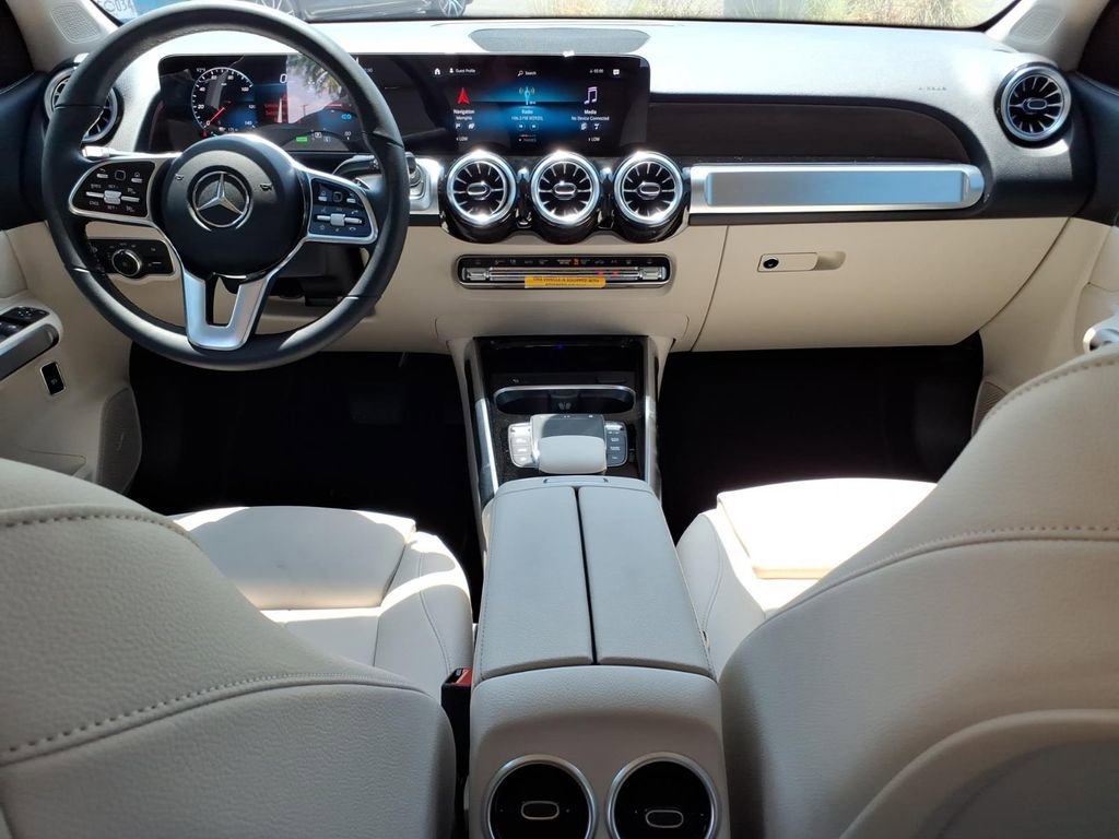 Used 2023 Mercedes-Benz EQB 300 4MATIC image 13