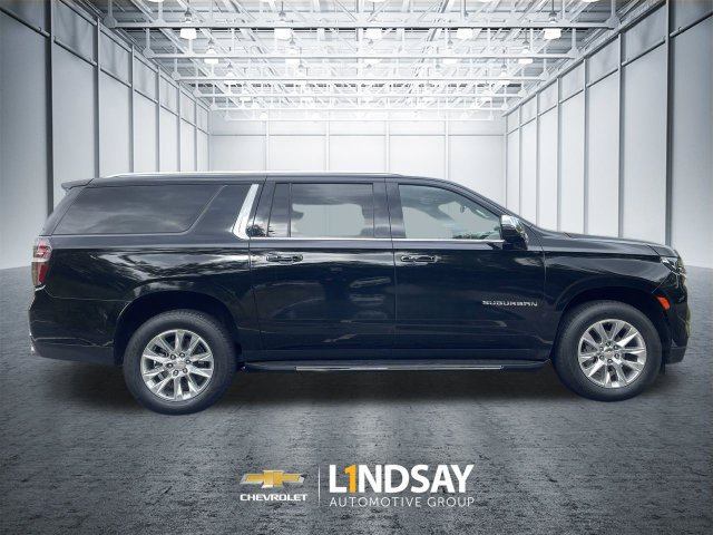 Used 2023 Chevrolet Suburban Premier AWD/4WD image 9