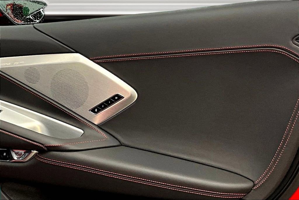 Used 2021 Chevrolet Corvette Stingray Premium Conv w/ Z51 Performance Package RWD image 23