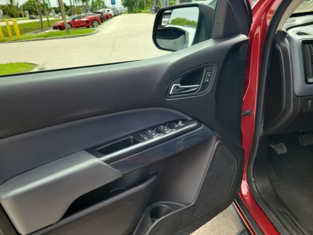 Used 2022 Chevrolet Colorado Z71 w/ LPO, Tonneau and Step Package RWD image 18
