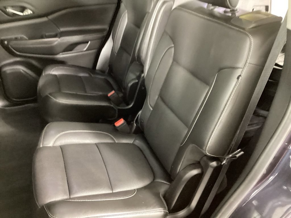 Used 2019 GMC Acadia SLT AWD/4WD image 22
