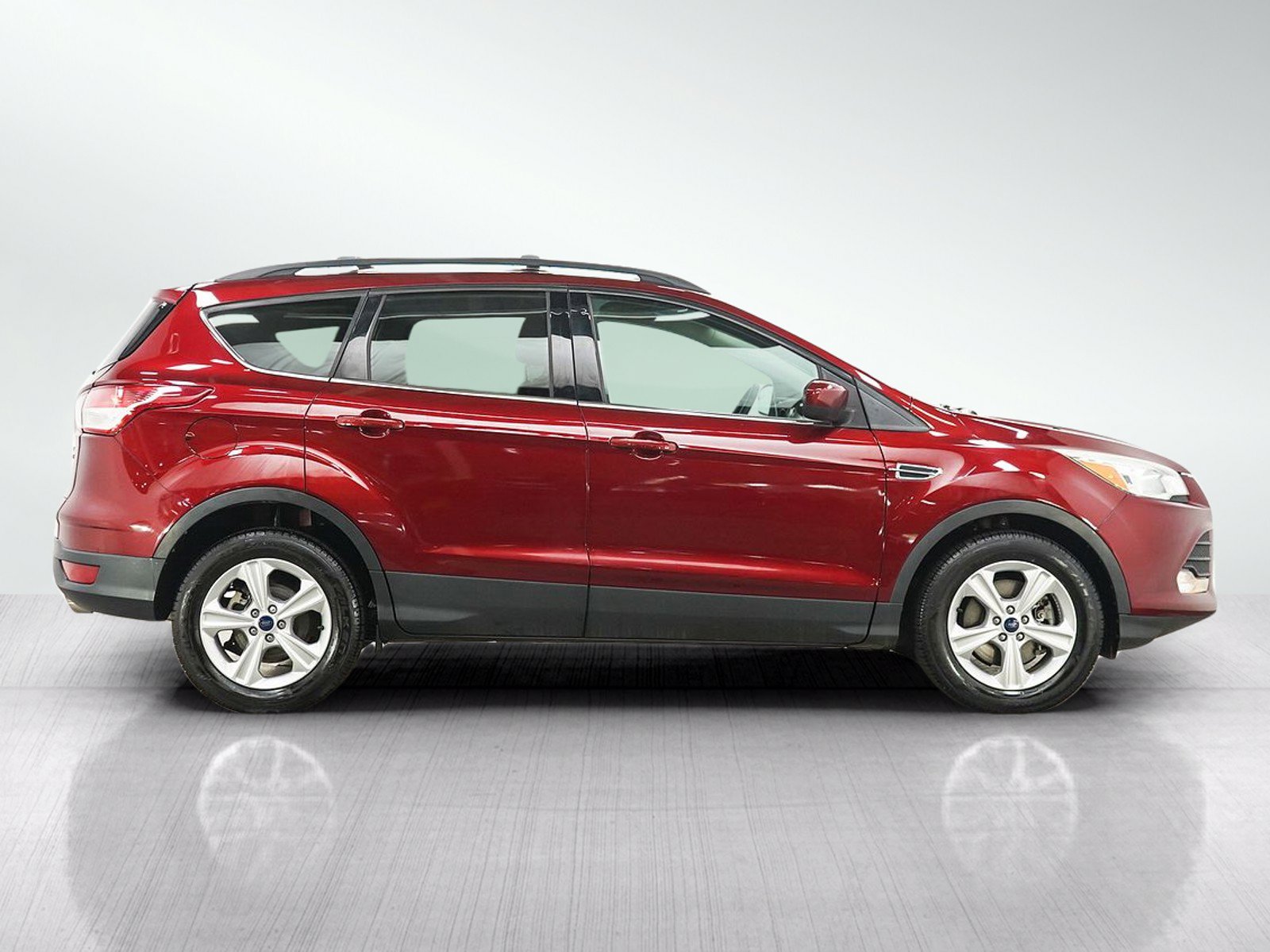 Used 2015 Ford Escape SE w/ Equipment Group 201A AWD/4WD image 6