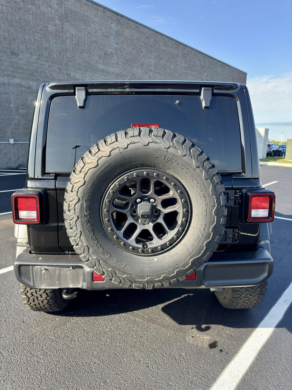 Used 2022 Jeep Wrangler Unlimited Sport AWD/4WD image 4