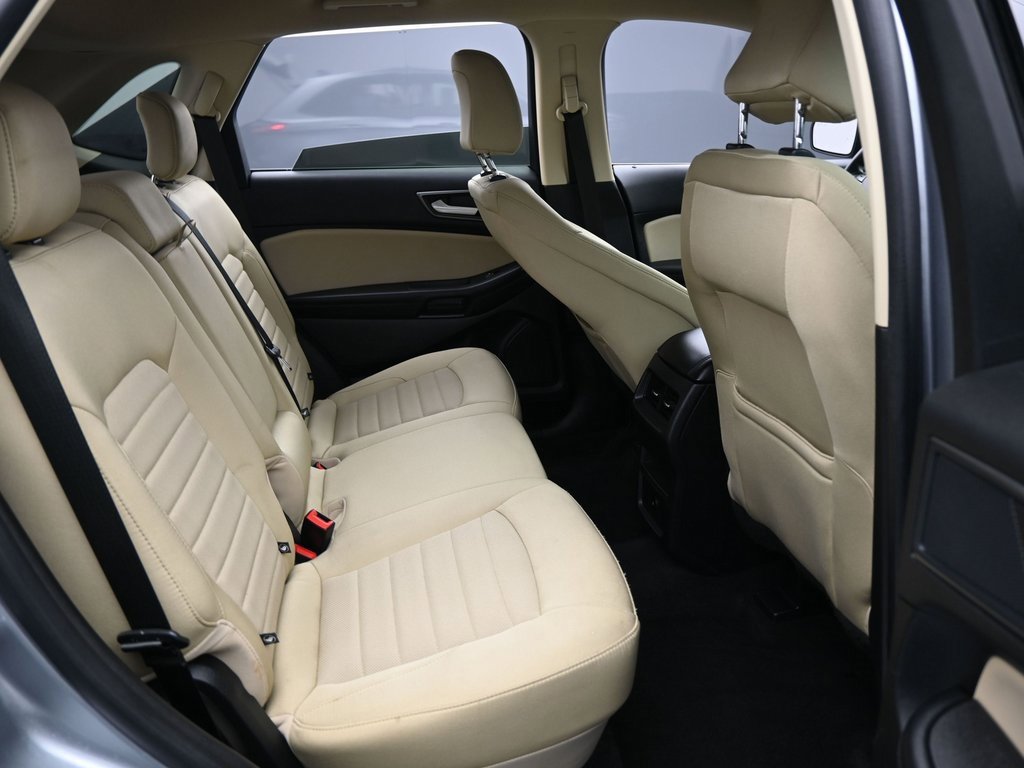 Used 2024 Ford Edge SE image 36