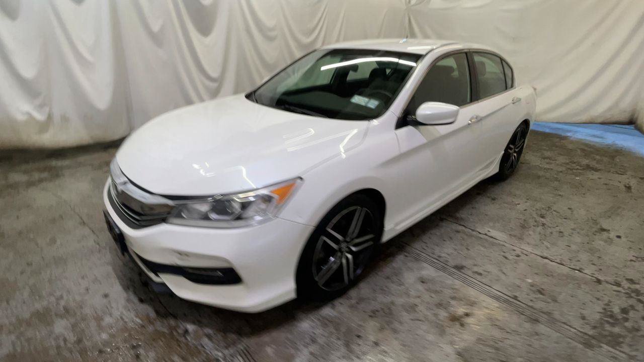 Used 2017 Honda Accord Sport Special Edition image 4
