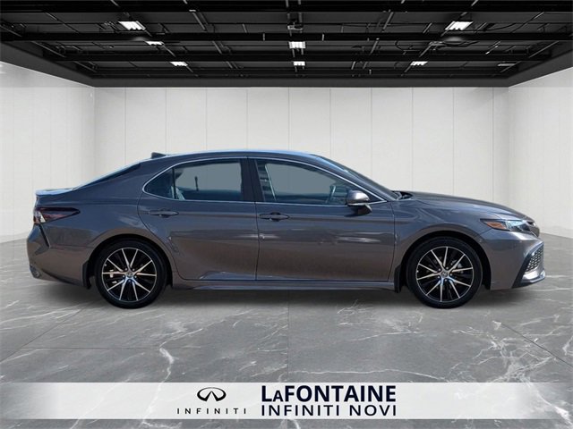 Used 2024 Toyota Camry SE image 6