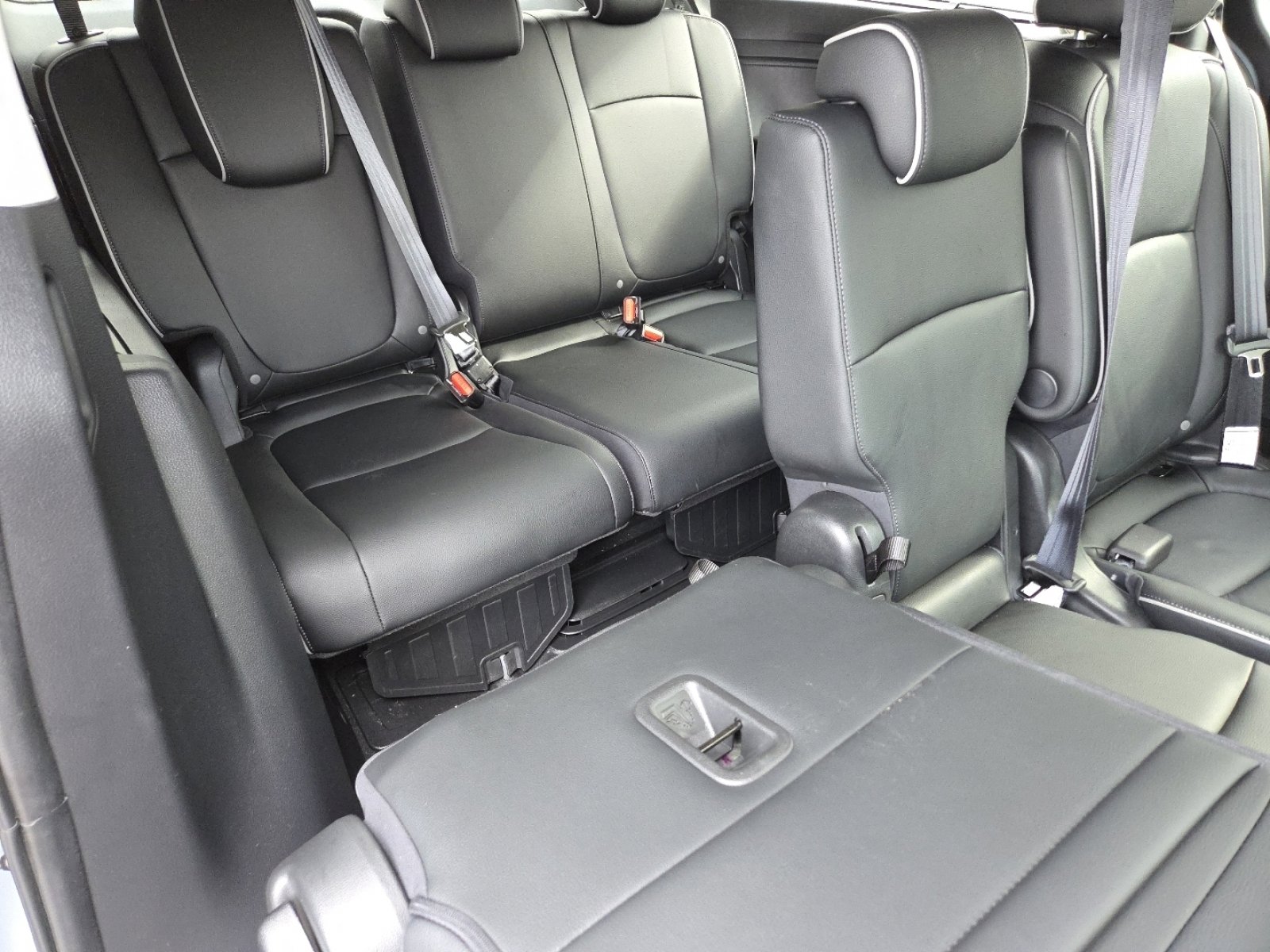 Certified 2025 Honda Odyssey Touring image 28
