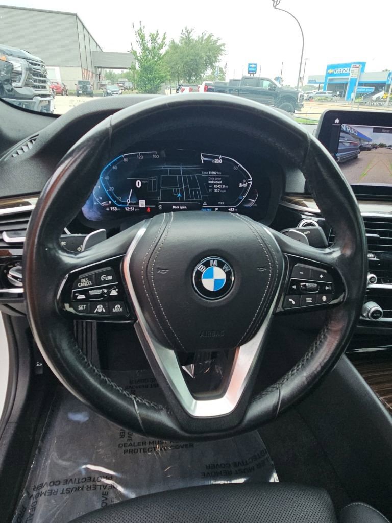 Used 2021 BMW 530i w/ Premium Package RWD image 13