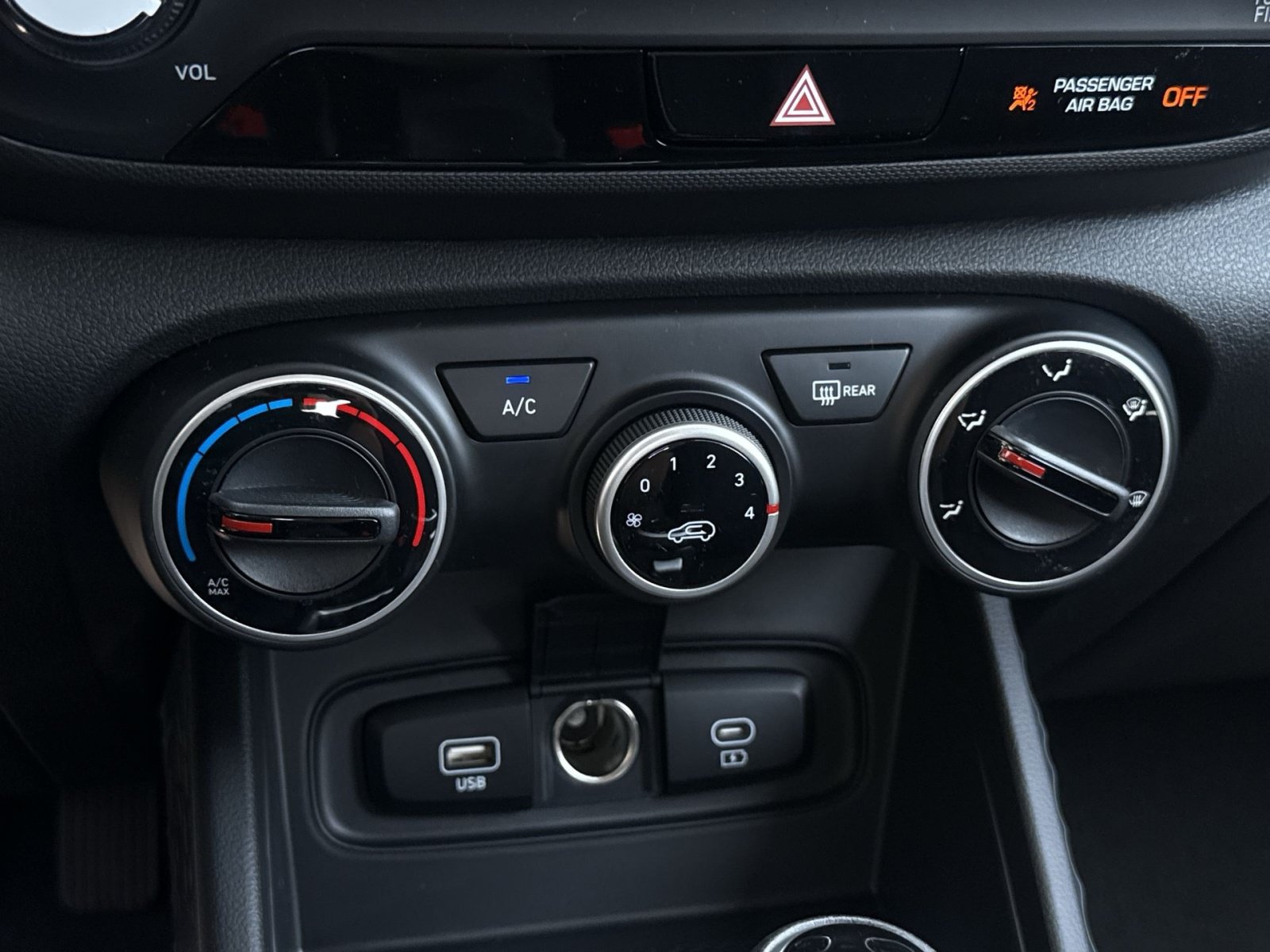 New 2026 Hyundai Venue SE FWD image 21