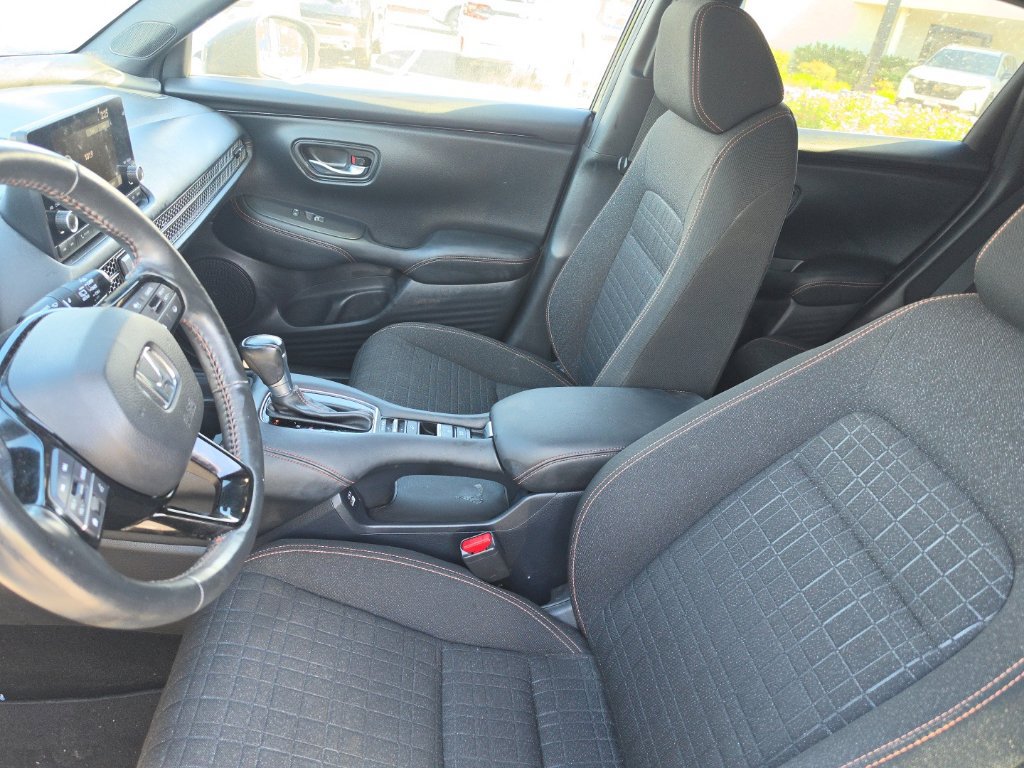 Used 2023 Honda HR-V Sport image 11