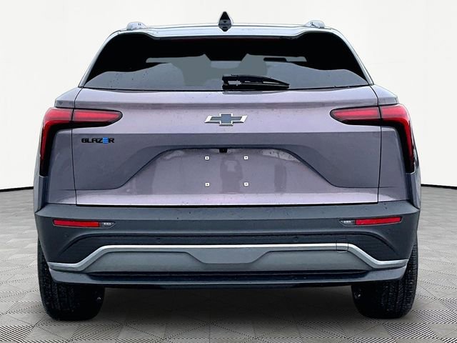 New 2026 Chevrolet Blazer EV LT w/ Super Cruise Package FWD image 5