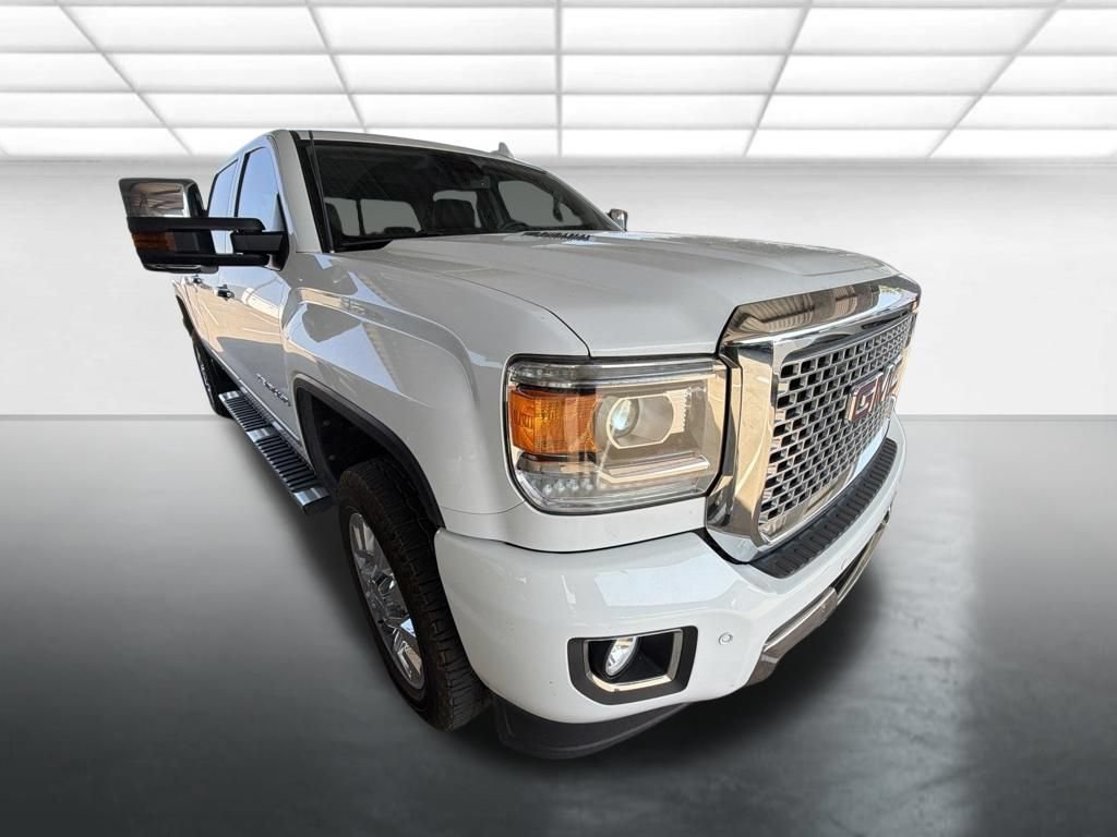 Used 2016 GMC Sierra 2500 Denali w/ Duramax Plus Package AWD/4WD image 1