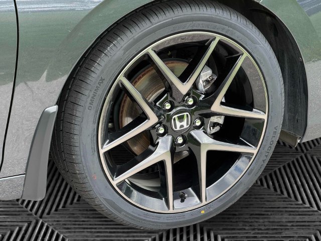 Used 2024 Honda Civic Sport Touring image 8