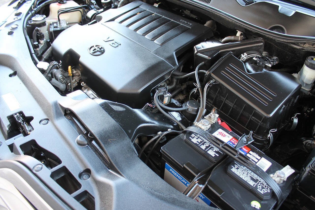 Used 2013 Toyota Venza Limited w/ Tow Prep Pkg AWD/4WD image 16