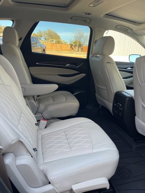 Used 2024 Buick Enclave Avenir w/ Avenir Technology Package image 12