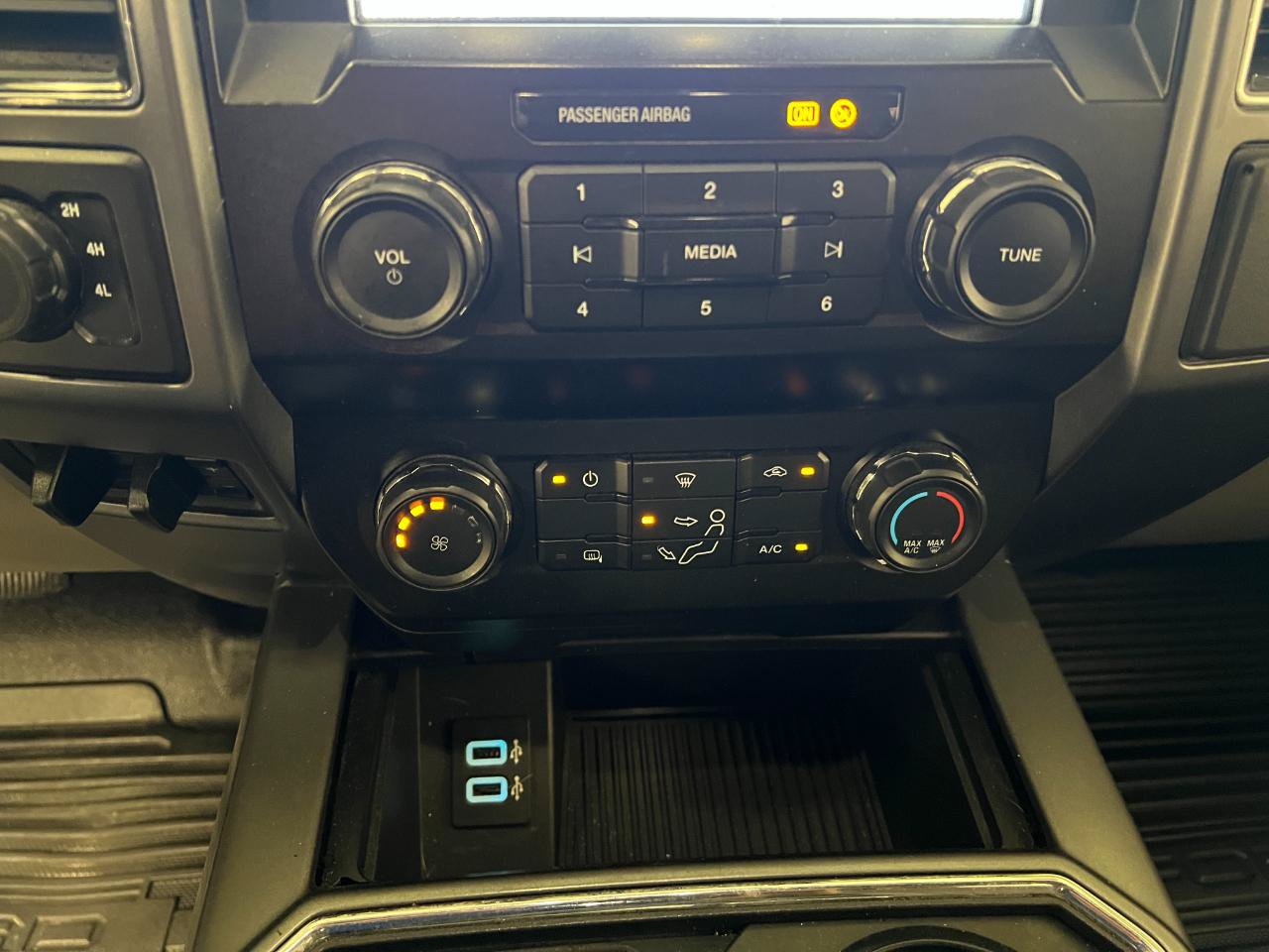 Used 2019 Ford F250 XLT w/ XLT Value Package AWD/4WD image 52