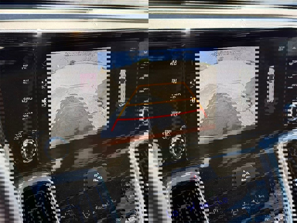 Used 2023 Kia Sorento SX image 25