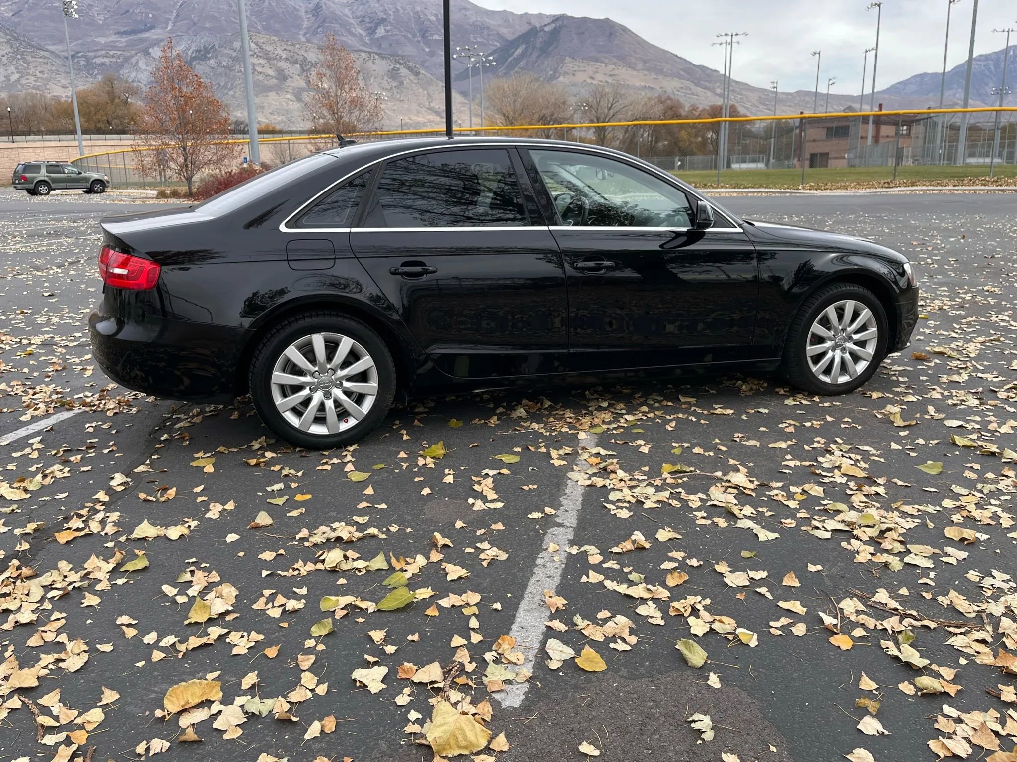 Used 2013 Audi A4 2.0T Premium w/ Convenience Pkg image 9