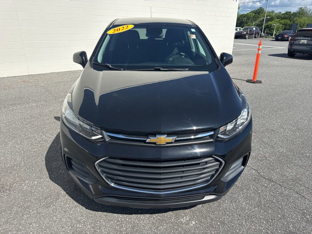 Used 2022 Chevrolet Trax LS w/ Tint and Cruise Package image 2