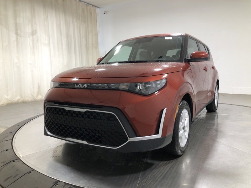 New 2025 Kia Soul LX w/ LX Technology Package image 3