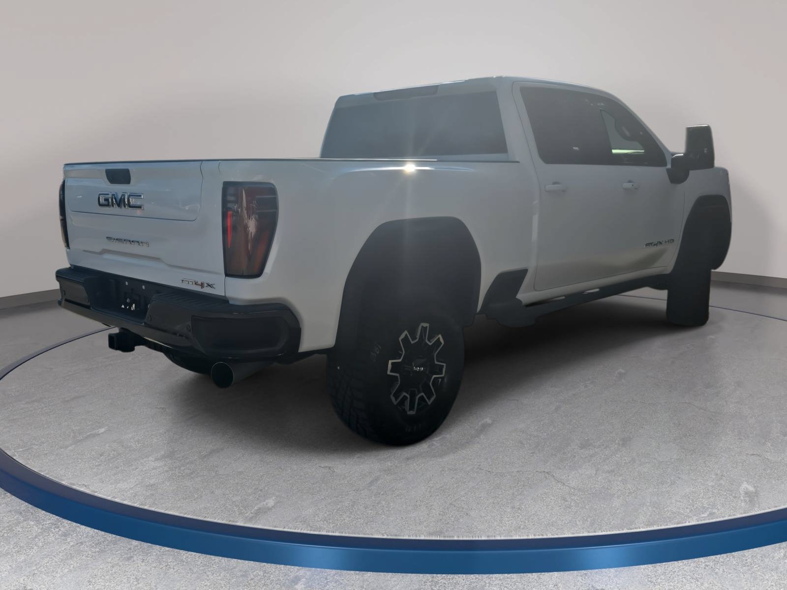 Used 2026 GMC Sierra 2500 AT4X AWD/4WD image 5