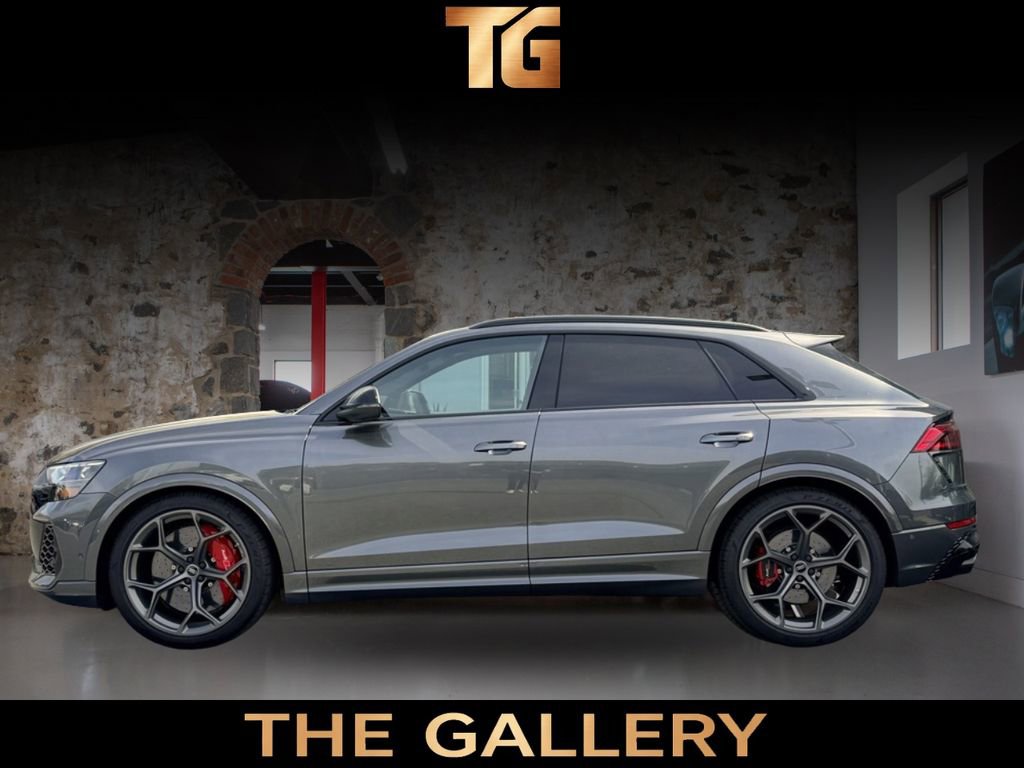 Used 2025 Audi RS Q8 performance AWD/4WD image 1