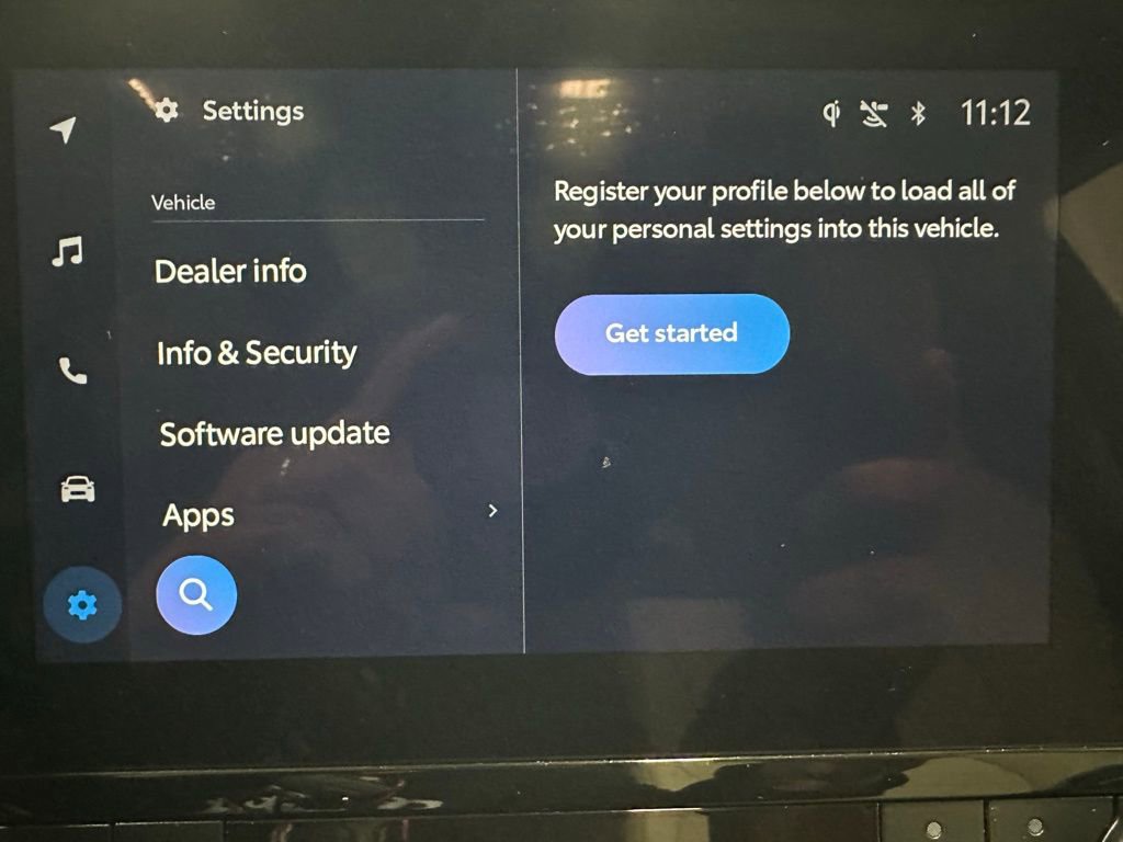 Used 2025 Toyota Highlander XLE image 39