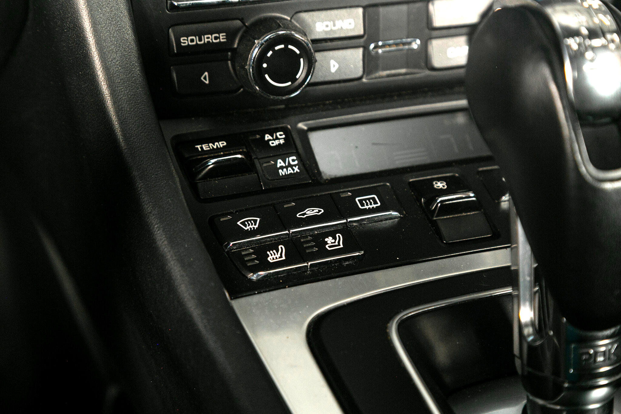 Used 2015 Porsche 911 Turbo image 32