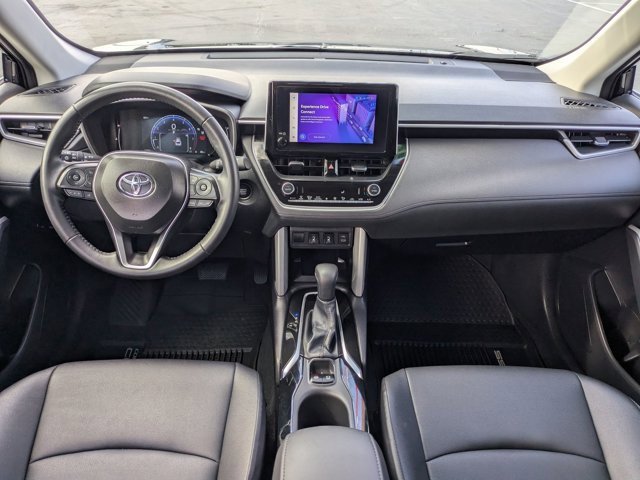 Used 2024 Toyota Corolla Cross XLE image 15