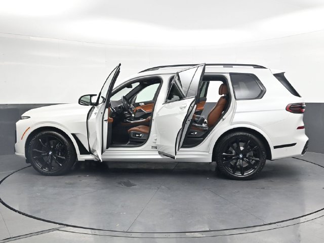 New 2027 BMW X7 M60i AWD/4WD image 40