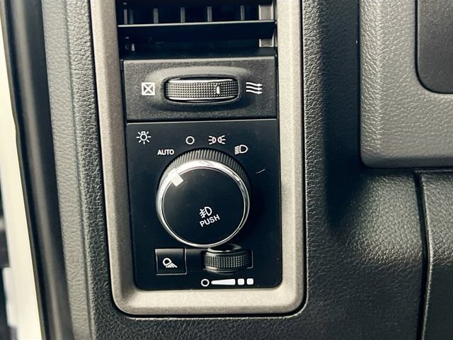 Used 2018 RAM 1500 Express w/ Express Value Package AWD/4WD image 21