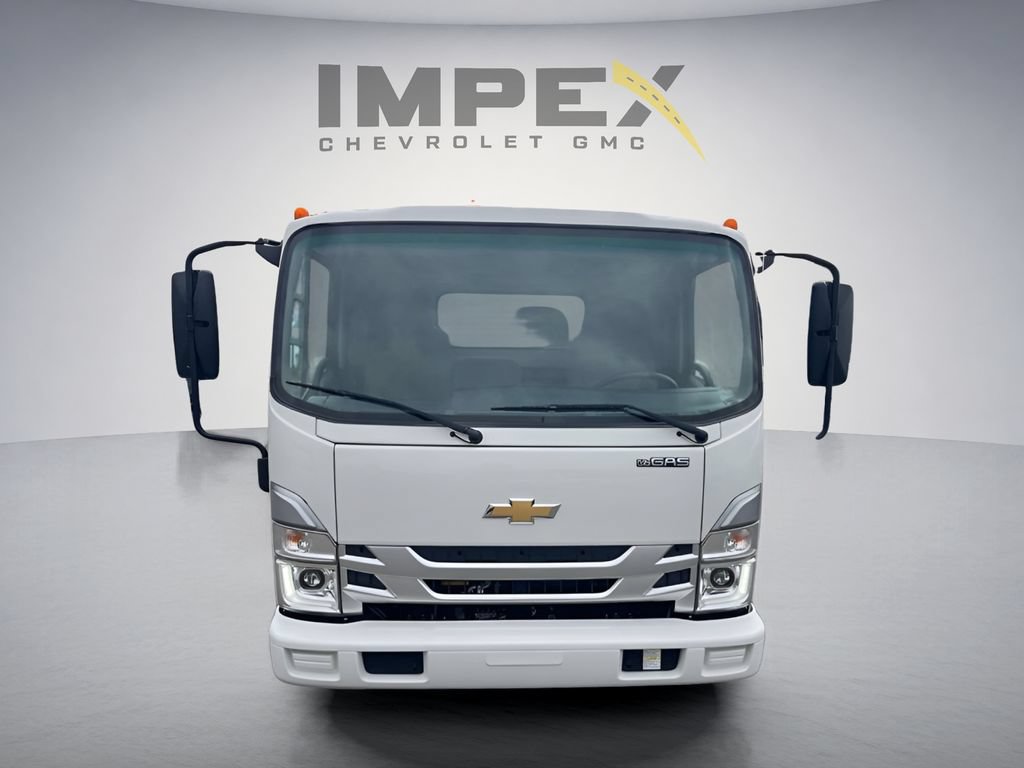 Used 2024 Chevrolet Low Cab Forward RWD image 11