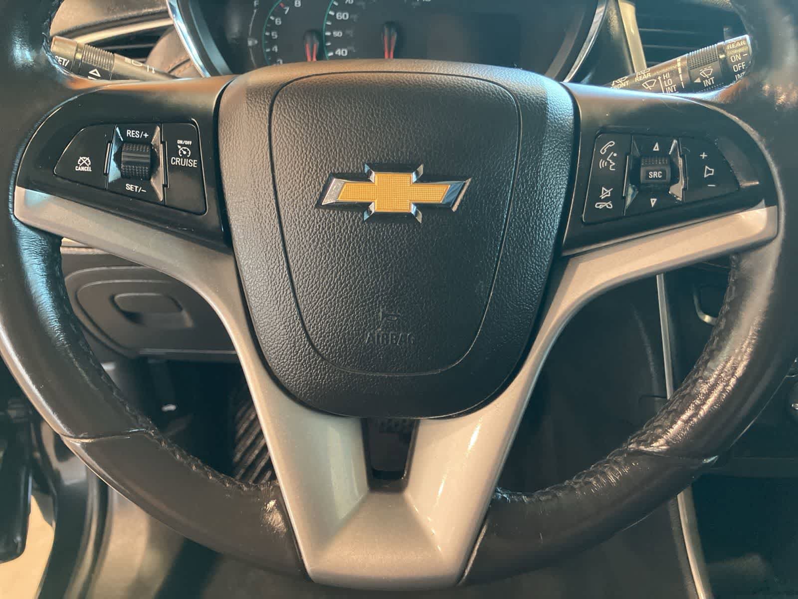 Used 2019 Chevrolet Trax LT w/ LT Convenience Package AWD/4WD image 14