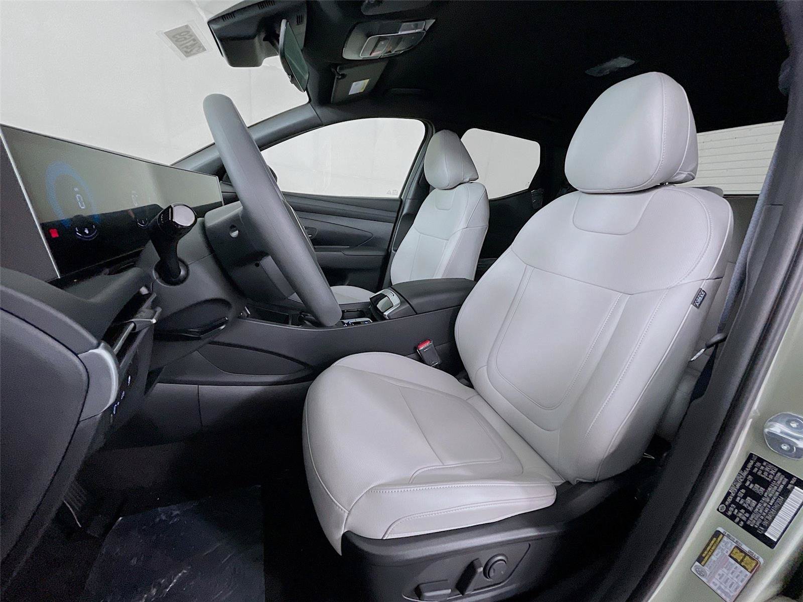 New 2026 Hyundai Santa Cruz SEL FWD image 18