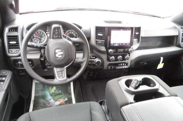 New 2025 RAM 1500 Classic Warlock image 11