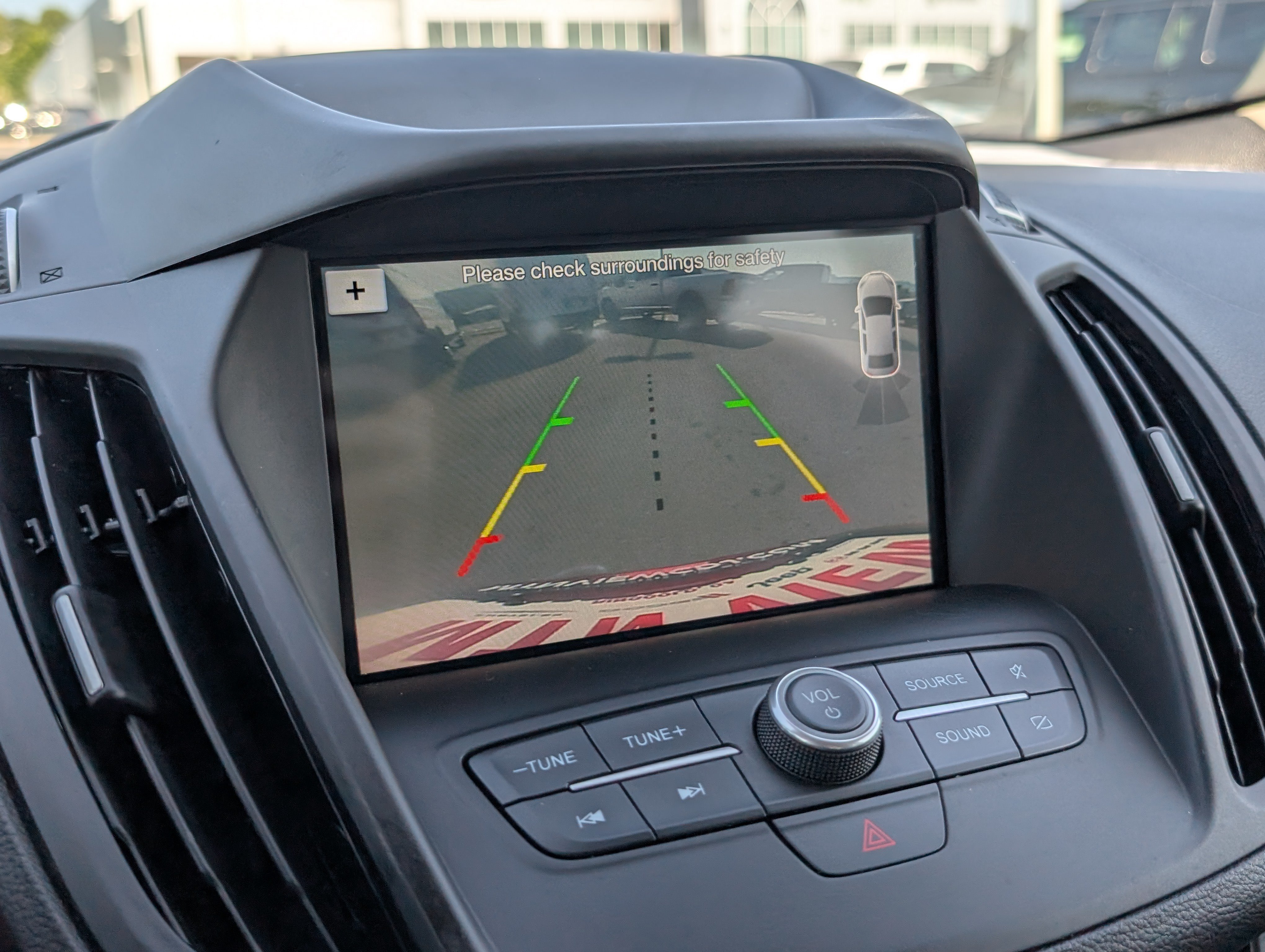 Used 2019 Ford Escape SEL AWD/4WD image 16