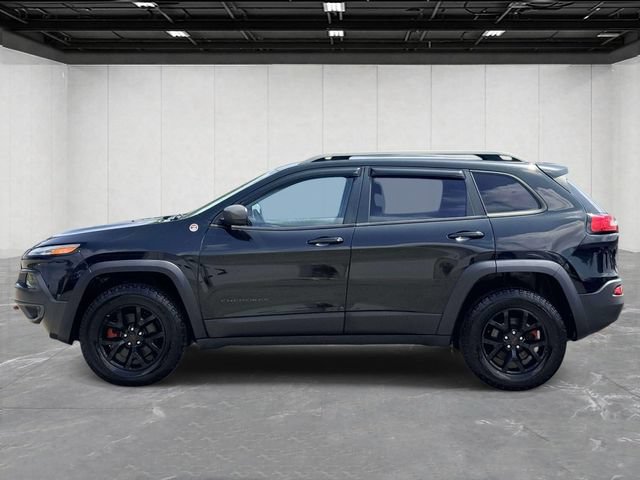 Used 2015 Jeep Cherokee Trailhawk w/ Cold Weather Group AWD/4WD image 8