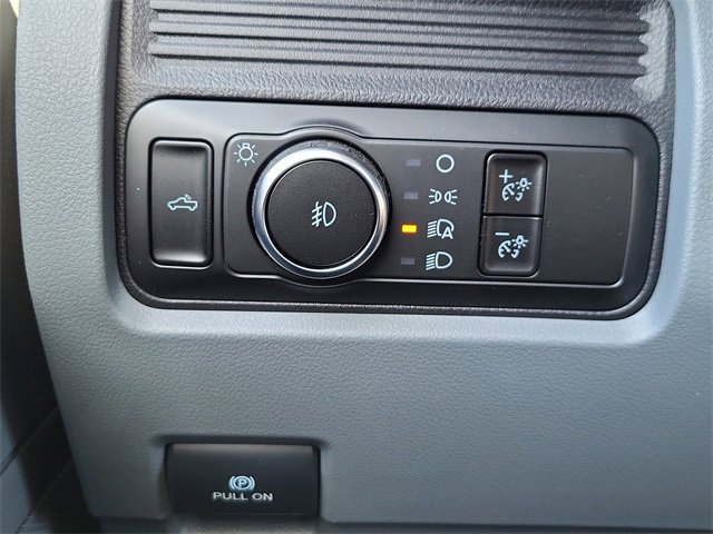 Used 2025 Ford F250 XL w/ 360-Degree Camera Package image 24