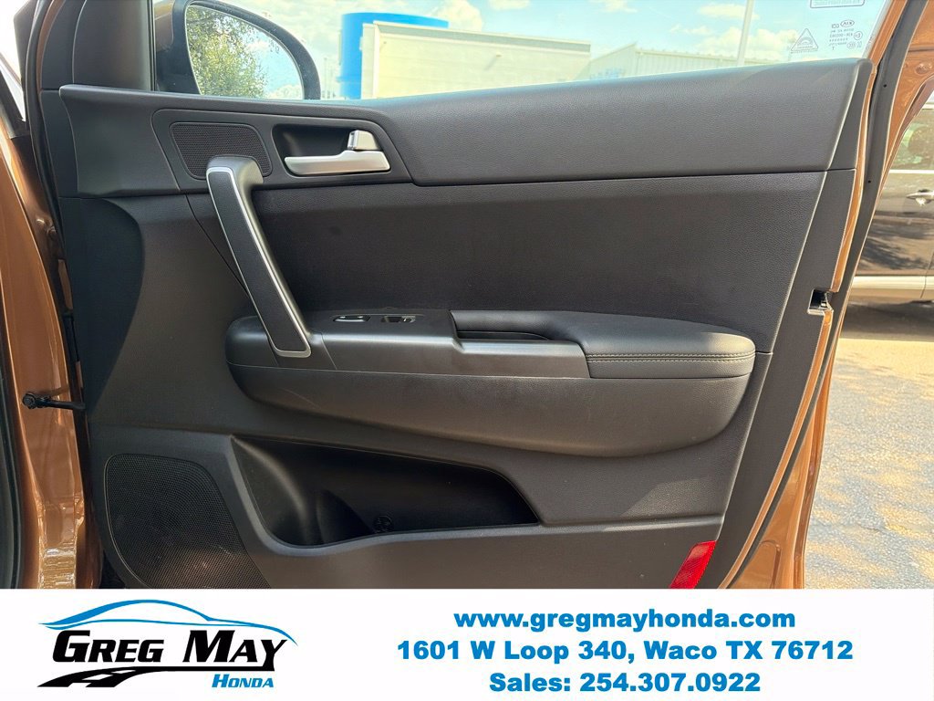 Used 2021 Kia Sportage LX FWD image 12
