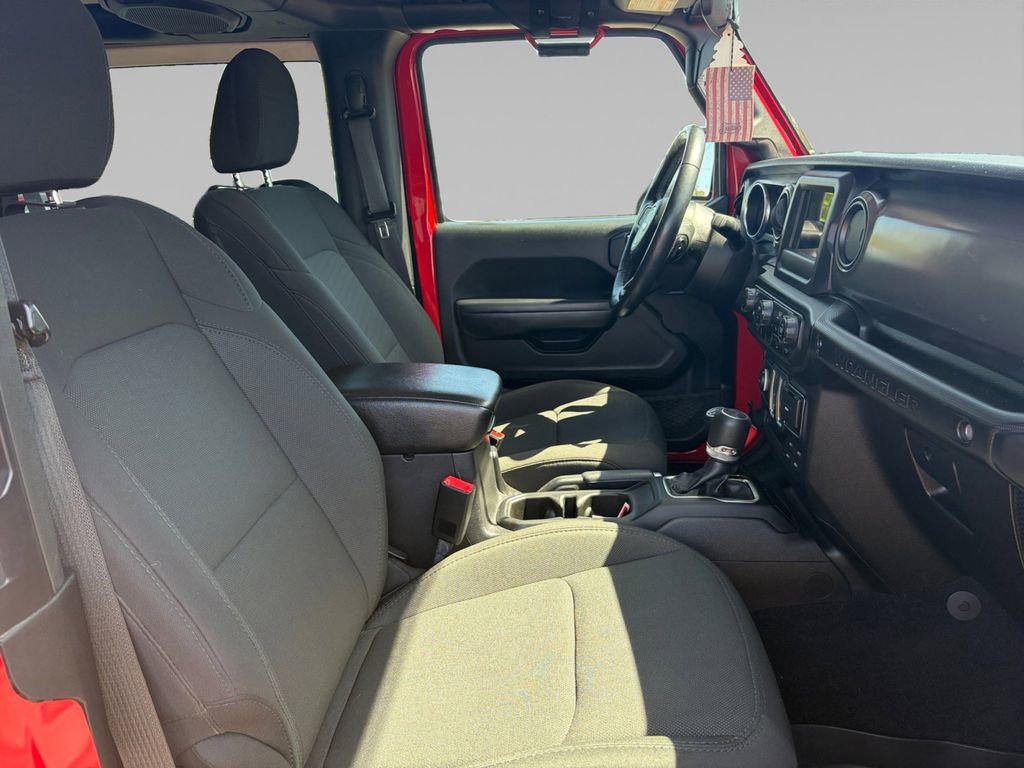 Used 2019 Jeep Wrangler Sport S AWD/4WD image 16