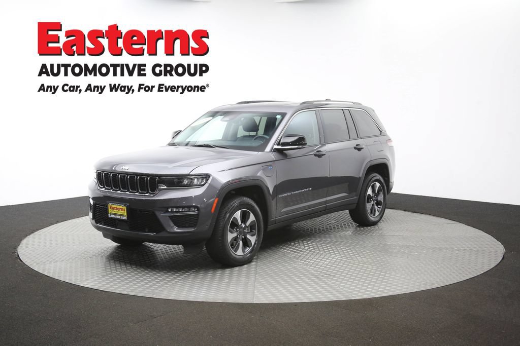 Used 2022 Jeep Grand Cherokee Limited 4xe w/ Luxury Tech Group II AWD/4WD image 60