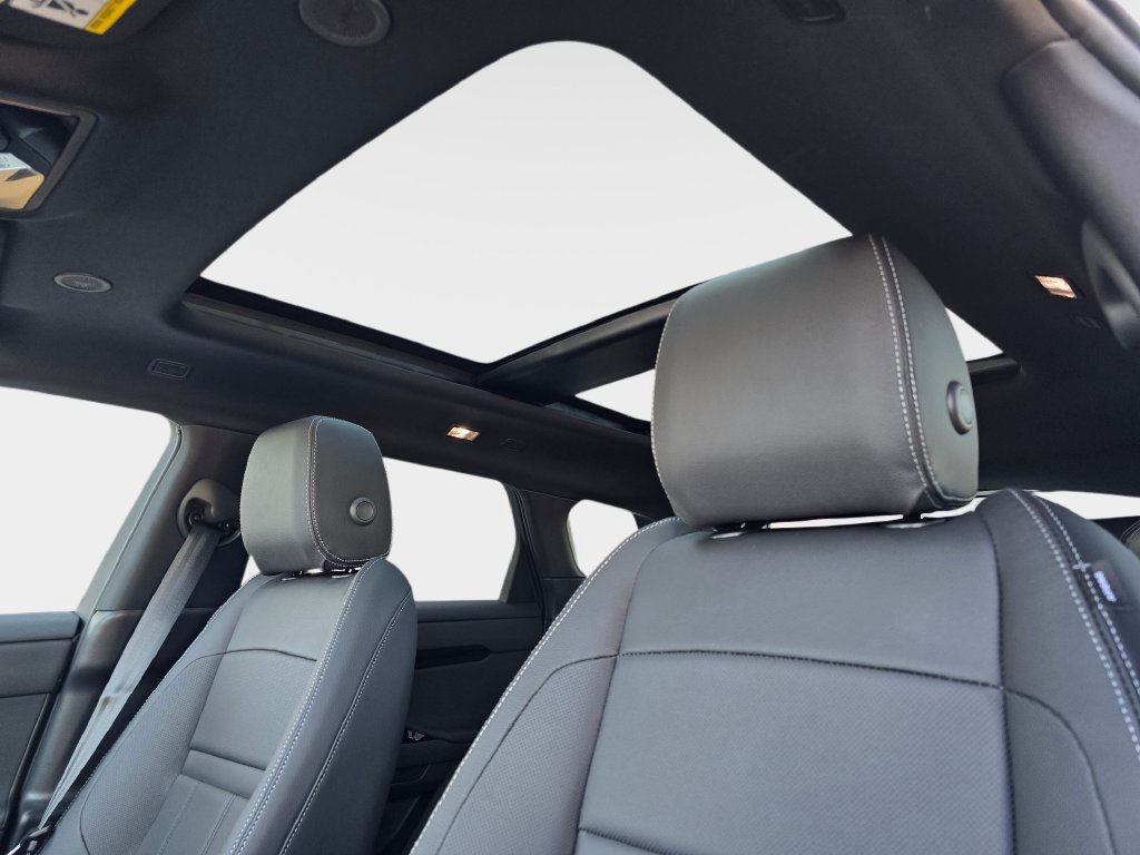 New 2026 Land Rover Range Rover Evoque Hoxton AWD/4WD image 30